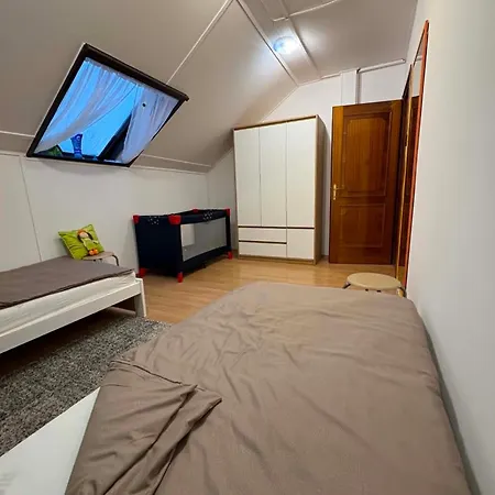 Lila Apartment