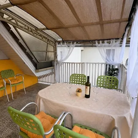 Apartment Lila