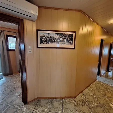 Lila Apartment